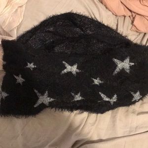 Black scarf with sliver starts brand new !